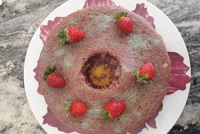 bolo morango com chocolate