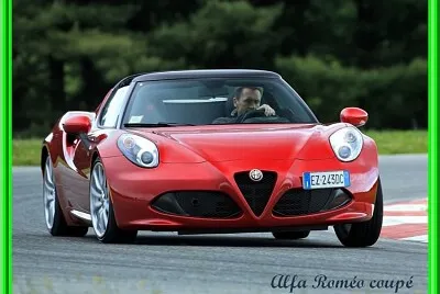 פאזל של Alfa Roméo coupé