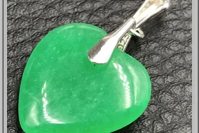 Pendentif argent et Jade