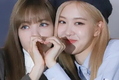 chaelisa blackpink