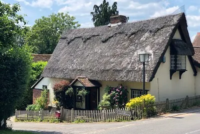 Cottage in Hedingham jigsaw puzzle