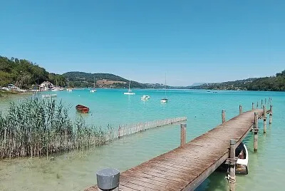 Le lac de Paladru (France) jigsaw puzzle