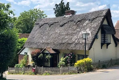 Thatched cottage, Hedingham, England jigsaw puzzle