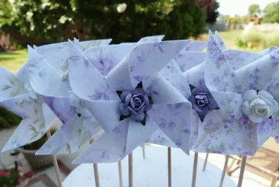 Chic Lilac Pinwheel Flags