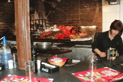 Parrillada en Mercado del Puerto jigsaw puzzle