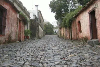 Calle los suspiros Colonia del sacramento