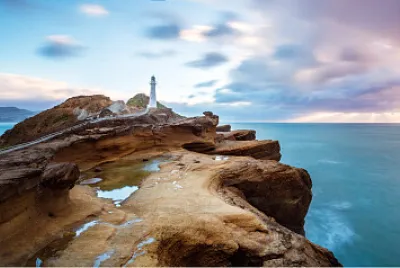 Faro en roquerio