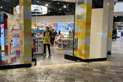 Flatiron crossing mall