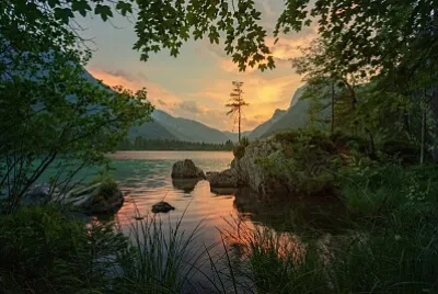 Atardecer en el rio