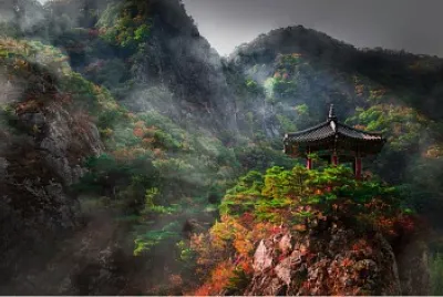 Pagoda en el Monte