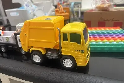 垃圾車