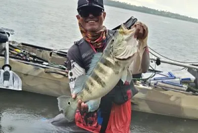 O Jovem pescador e o tucunaré