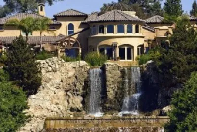 Waterfall House-Huntington Beach
