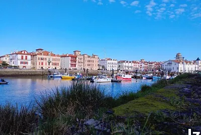 Saint Jean de luz vu de Ciboure
