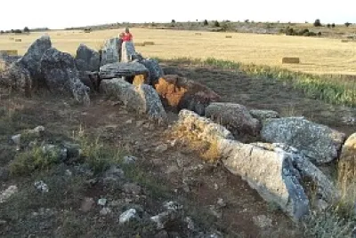 Dolmen en el campo
