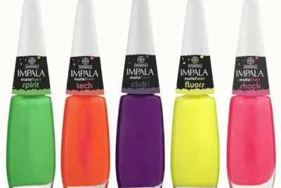 esmaltes coloridos