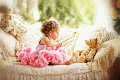 Girl with pink dress jigsaw puzzle