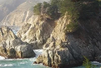 cliffs and water jigsaw puzzle