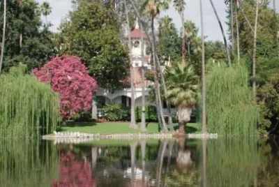 Queen Anne Grounds-LA Aborrtum Botanic Gardens