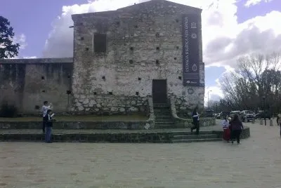 IGLESIA EN ALTA GRACIA II
