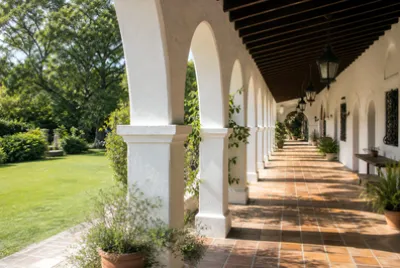Hacienda Colonnade(grok)