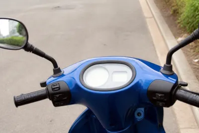 Scooter Handlebar Close(grok) jigsaw puzzle