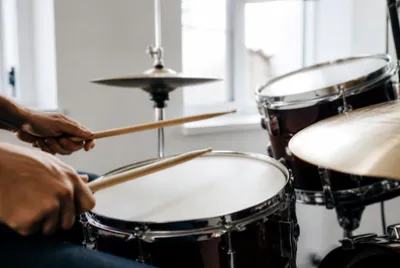 Hands Snare Cymbals Close(grok)