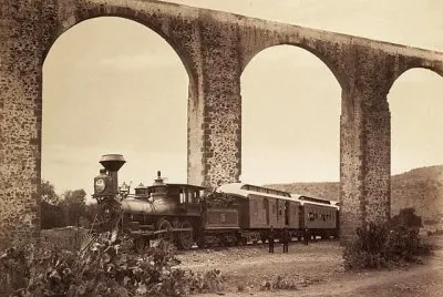 F.C. en el acueducto de QuerÃ©taro jigsaw puzzle