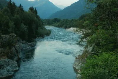 fiume tra i monti al tramonto jigsaw puzzle