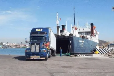 Entrando al ferry jigsaw puzzle