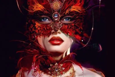 WOMAN