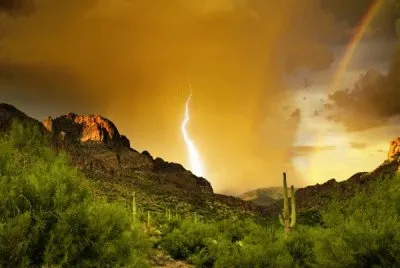 superstition mountains