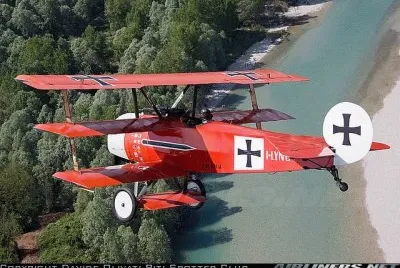 DR1 FOKKER (REPLICA) TRIPLANO DEL BARON ROJO jigsaw puzzle