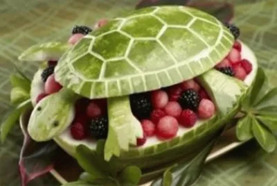 723