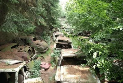 Chatillon Car Graveyard