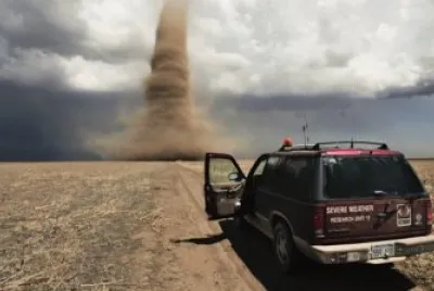 CAZANDO TORNADOS jigsaw puzzle