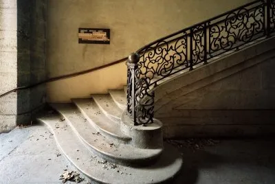whistling stairs