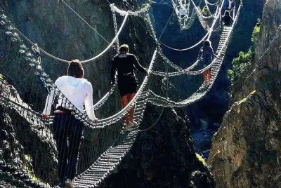 פאזל של dangling
