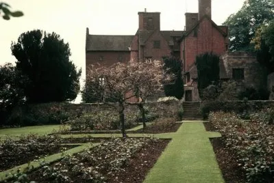 Chartwell manor haunted by Randolph Churchill