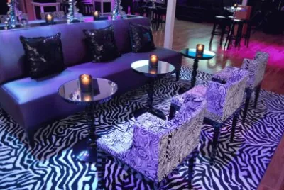 פאזל של Exotic Lounge with Purple Couch