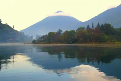 San Lucas TolimÃ¡n, Lago de AtitlÃ¡n