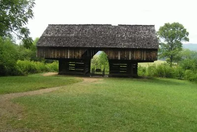 Cantilevered Barn jigsaw puzzle