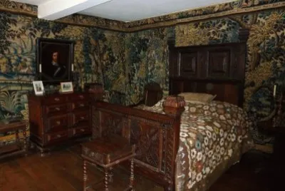 Cromwell 's haunted bedroom, Chavenage Manor jigsaw puzzle