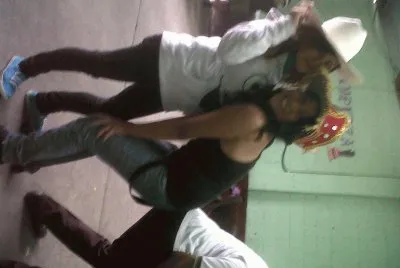 Molestando En El SalOn Con Los AmigOs!!!