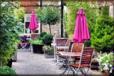 The courtyard jigsaw puzzle