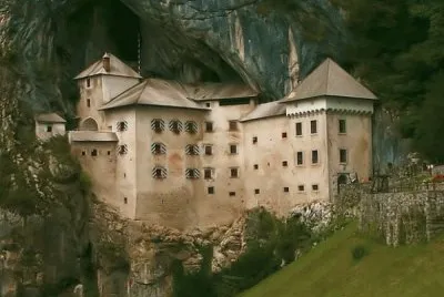 Castelo Predjamski - EslovÃªnia