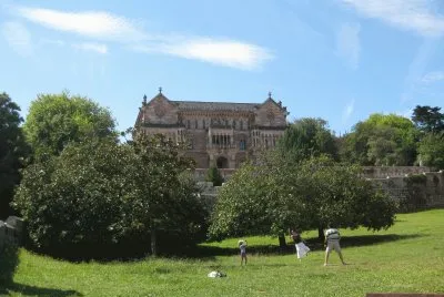 פאזל של COMILLAS