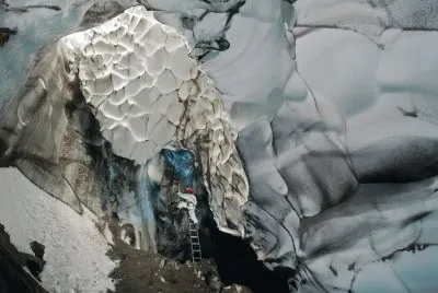 warren cave antartica jigsaw puzzle