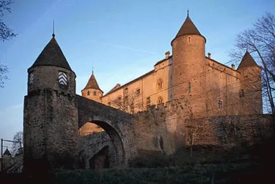 CASTILLO