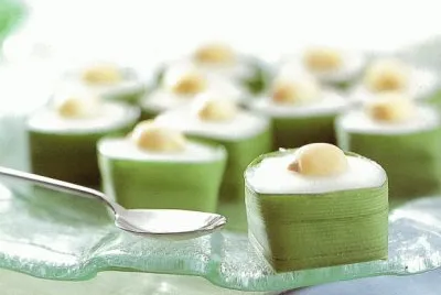 Thai Pudding with Coconut topping